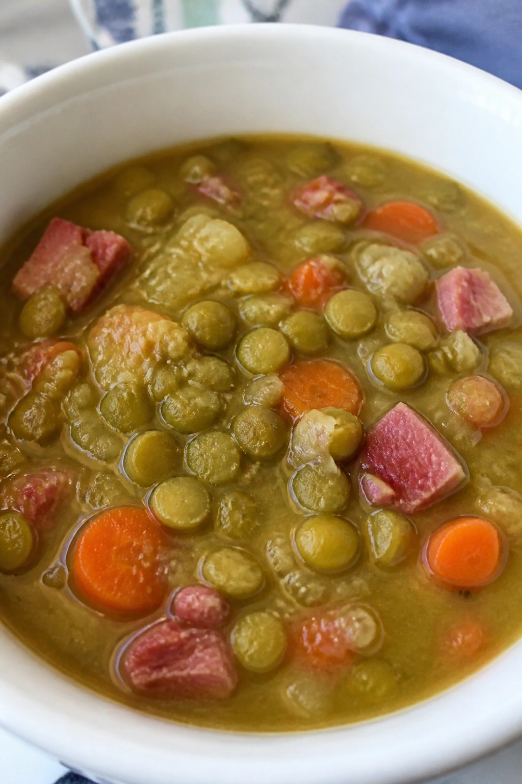 Split Pea Soup with Ham and Carrots