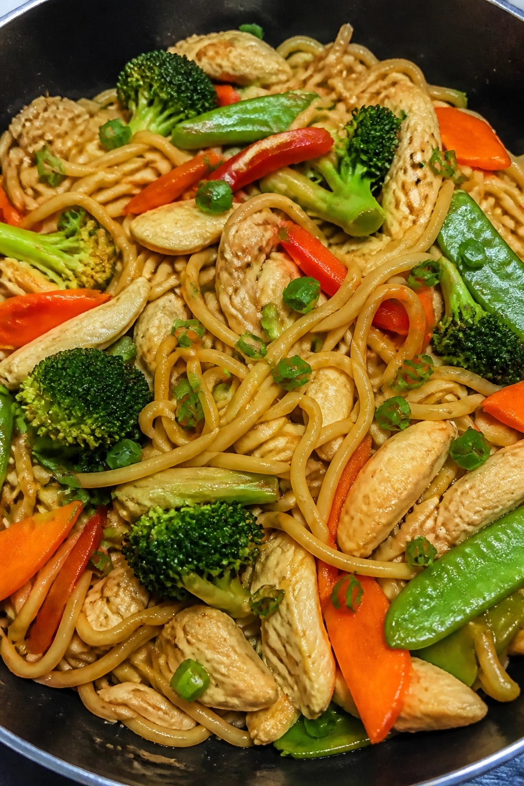 Chicken Lo Mein Stir Fry with Mixed Vegetables and Noodles
