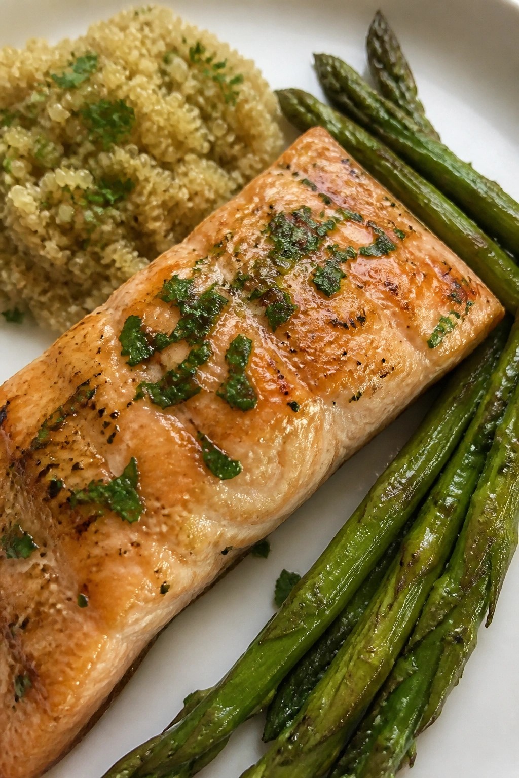 Lemon Garlic Grilled Salmon with Quinoa and Roasted Asparagus