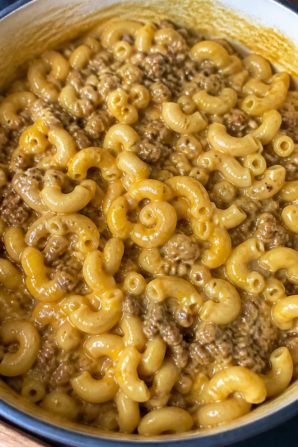 One-Pot Cheeseburger Macaroni Skillet