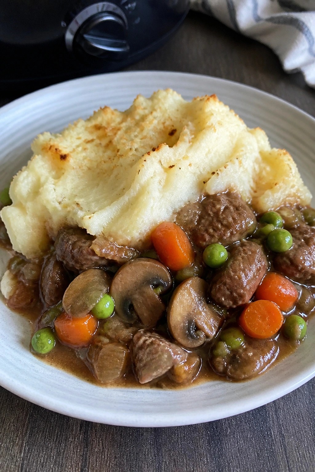 Slow Cooker Beef and Mushroom Shepherd’s Pie