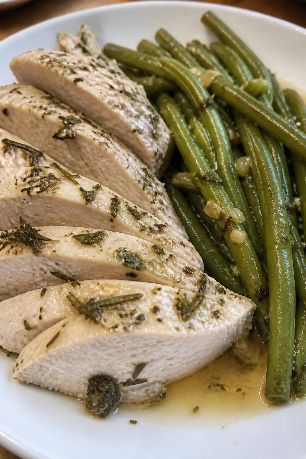 Lemon Herb Turkey Breast with Green Beans