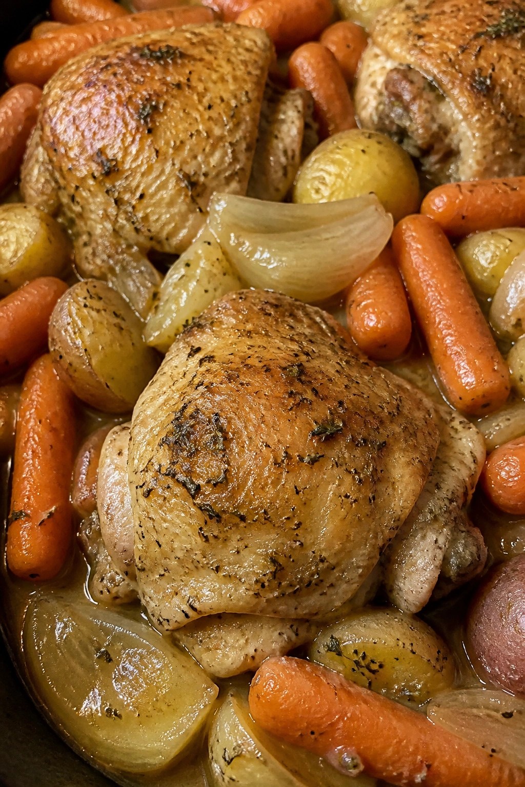 Hearty Crockpot Chicken Pot Roast with Gravy and Vegetables