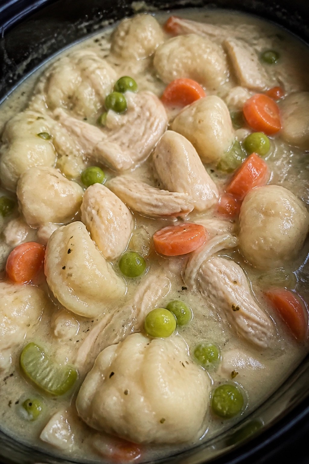 Slow Cooker Creamy Chicken and Dumplings