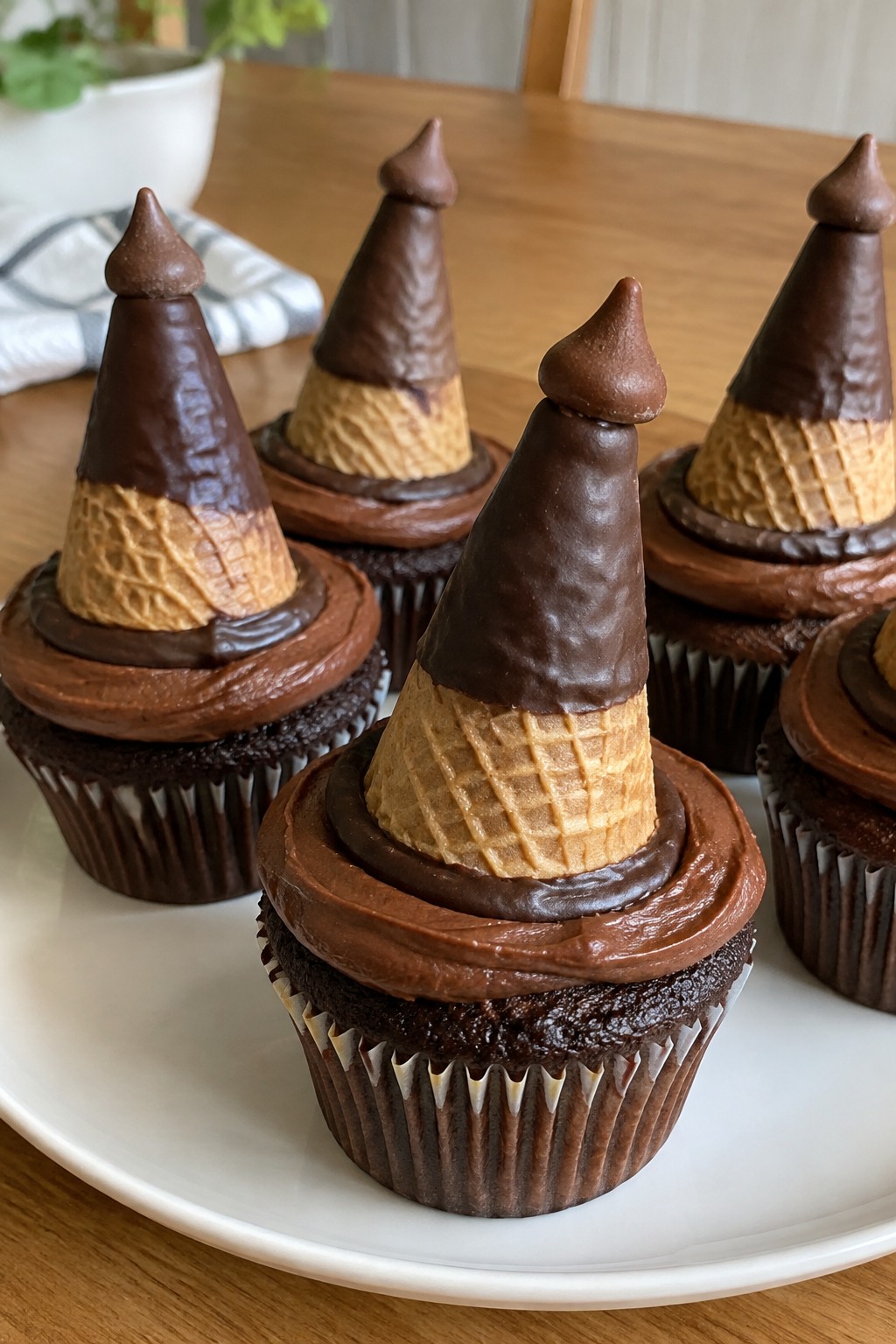 Witch Hat Chocolate Cupcakes