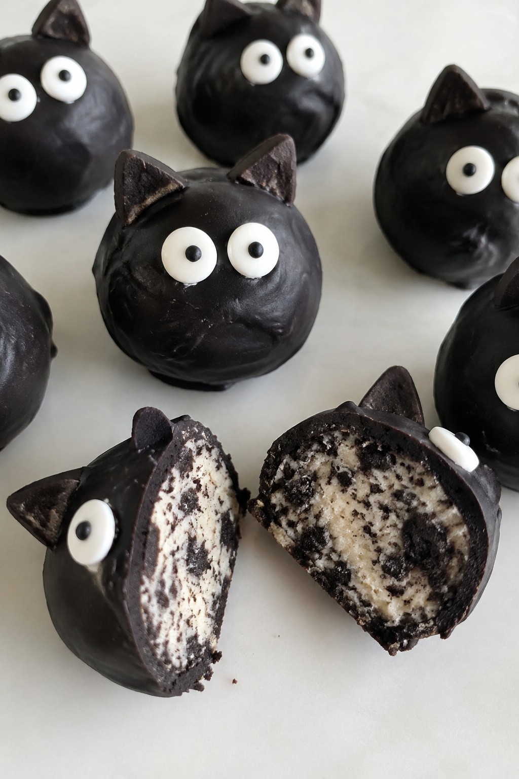 Black Cat Oreo Truffles