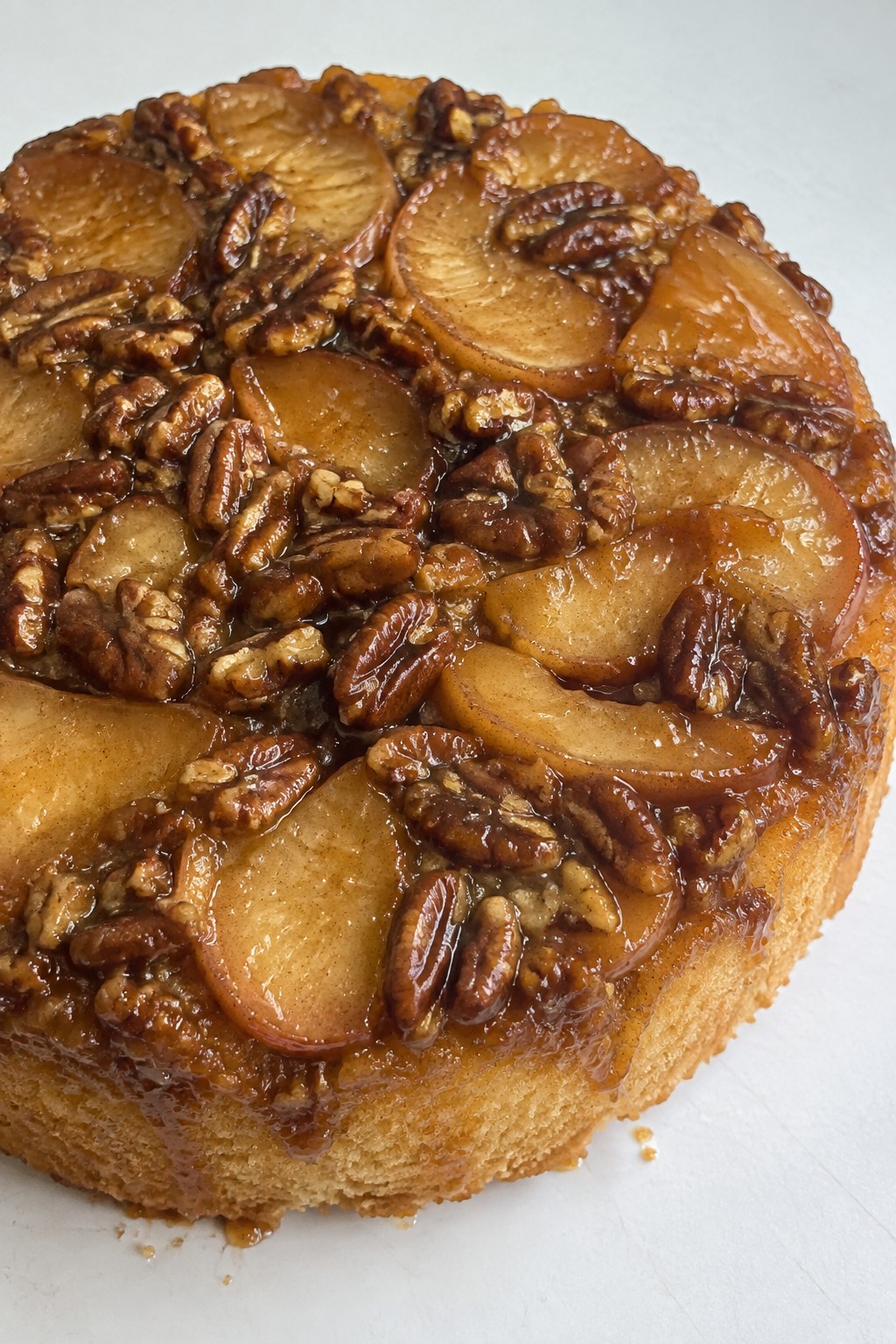 Brown Butter Apple Upside-Down Cake with Pecan Praline