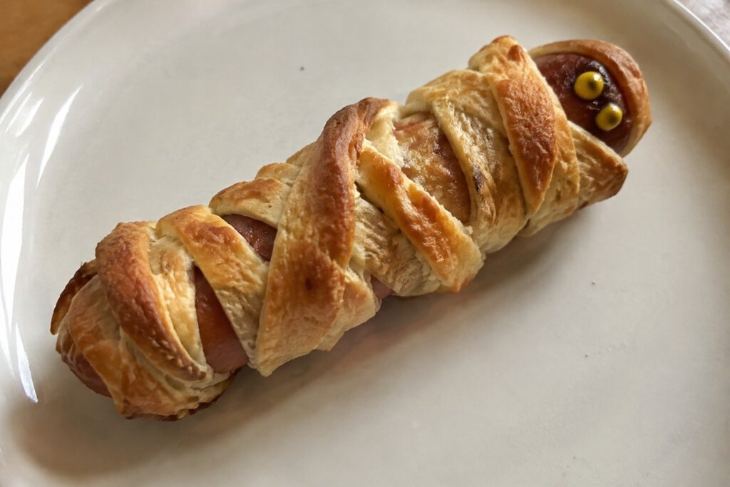 13 Halloween Snacks Perfect for a Spooky Gathering