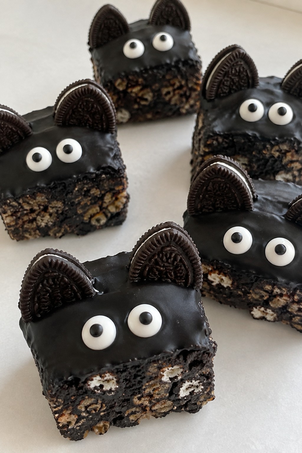 Black Cat Oreo Rice Krispie Bites