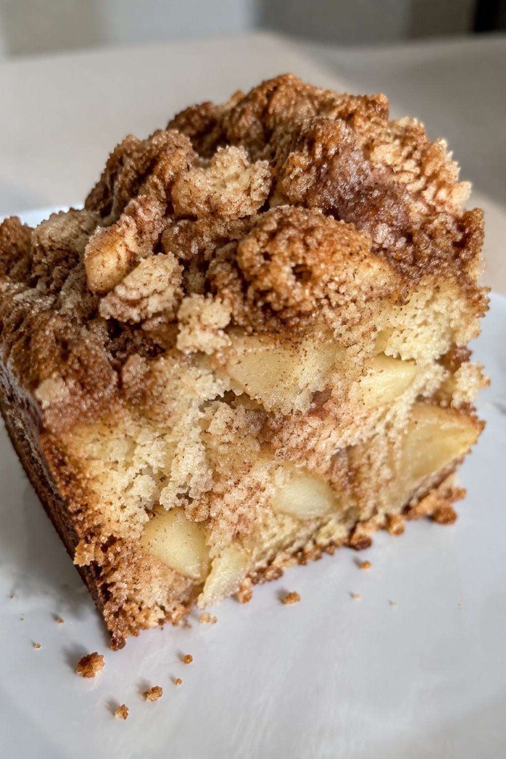 Apple Cinnamon Streusel Coffee Cake